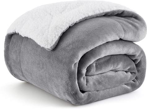 Bedsure Sherpa Fleece Blanket